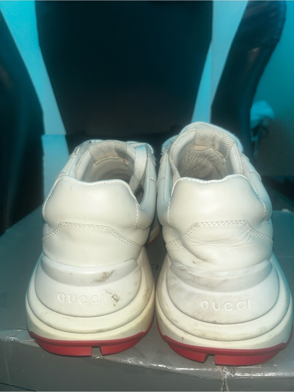 Gucci Men’s Off-White Leather Sneakers with Red Sole Accent No Box - Picture 3 of 5